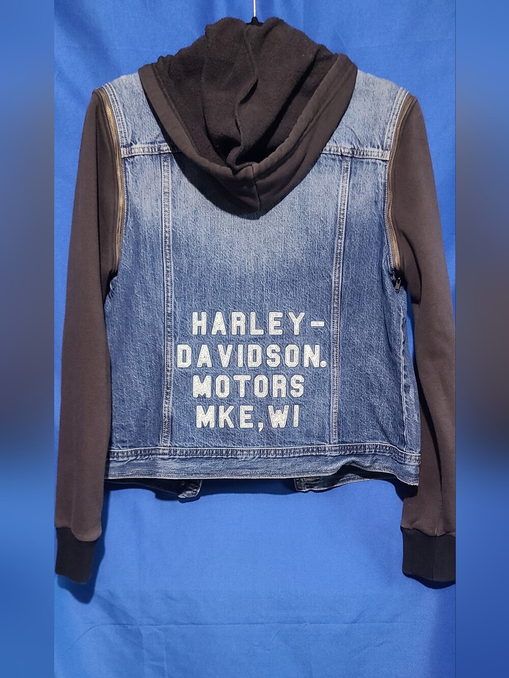 Harley-Davidson Medium Women's  Denim Hooded Jacket MKE, WI - Picture 12 of 12